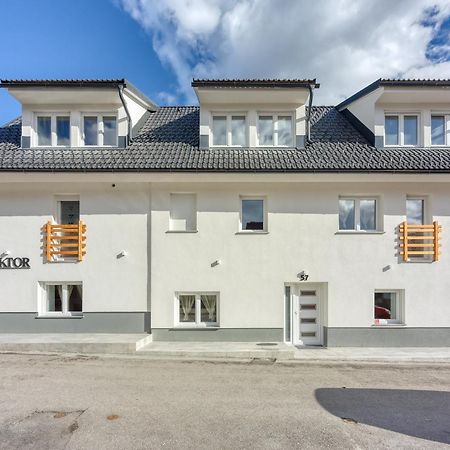 Apartments Viktor Rateče Exteriör bild