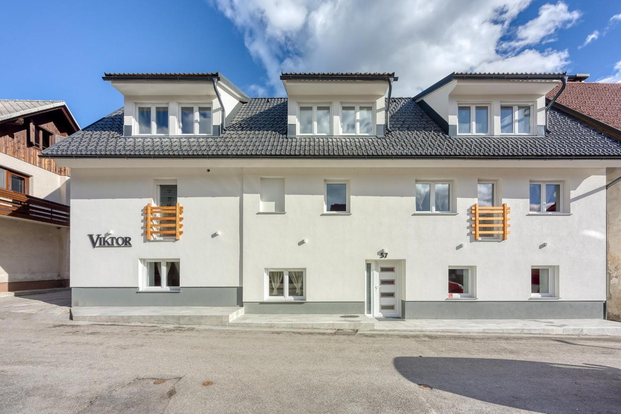 Apartments Viktor Rateče Exteriör bild